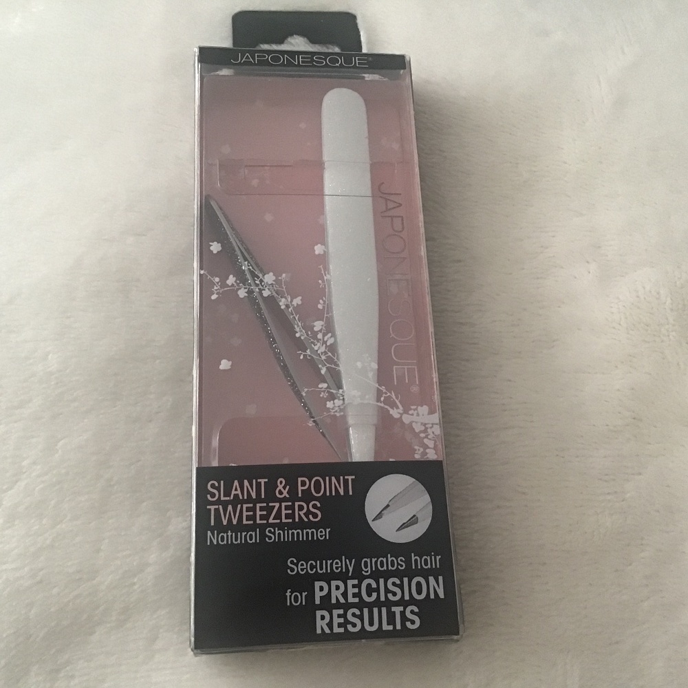 2 tweezers  white and black shimmer